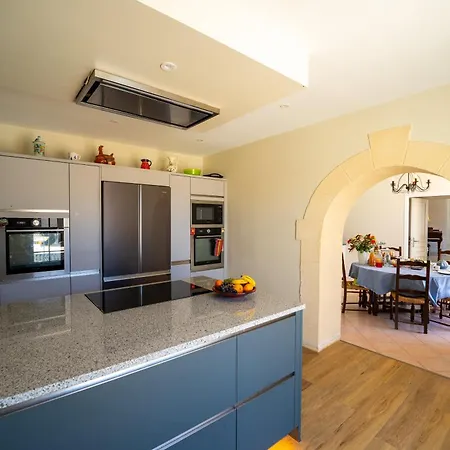 Les Martinets לינה וארוחת בוקר Fongrave