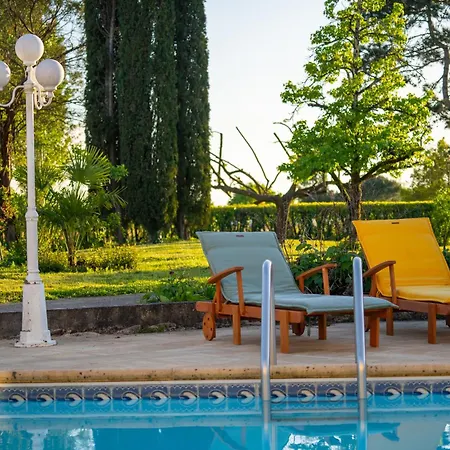 Bed & Breakfast Les Martinets 4*
