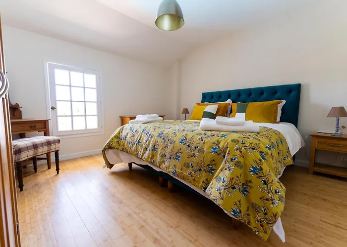 Les Martinets Bed & Breakfast 4*