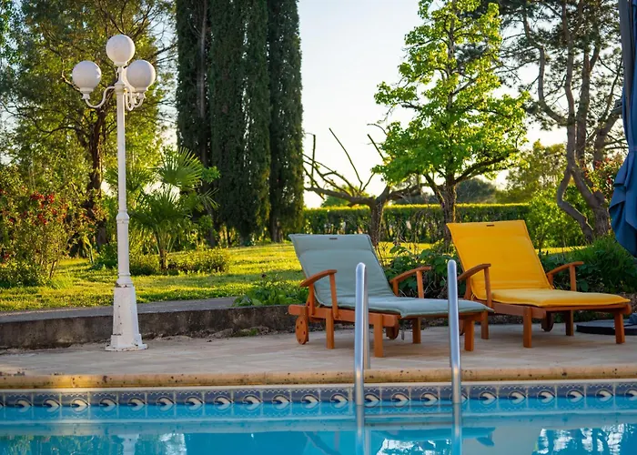 Bed & Breakfast Les Martinets 4*